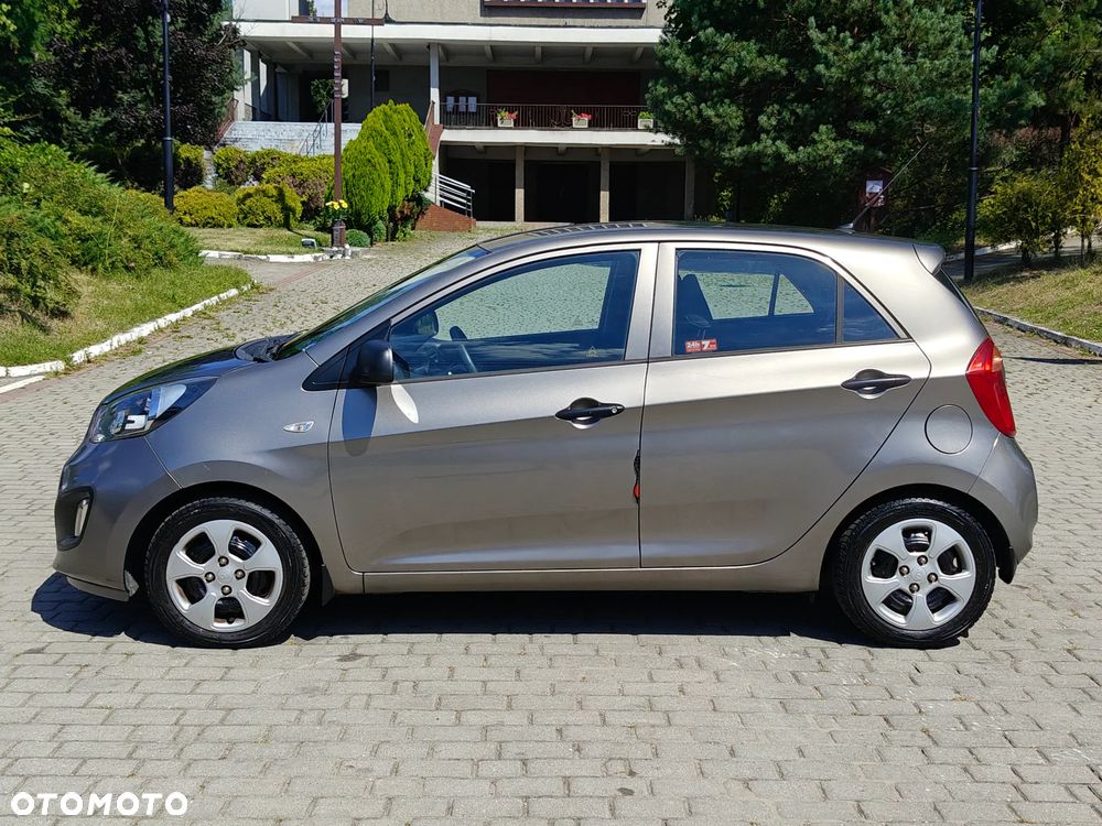 Kia Picanto 1.0 L - 5