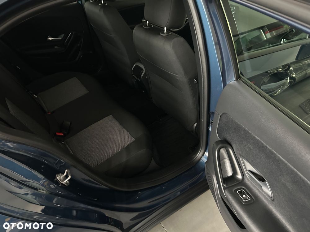 Mercedes-Benz Klasa A 180 d 7G-DCT - 22