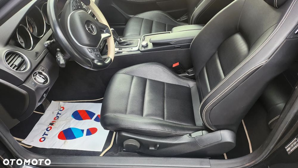 Mercedes-Benz Klasa C 250 CGI BlueEff Sport - 5