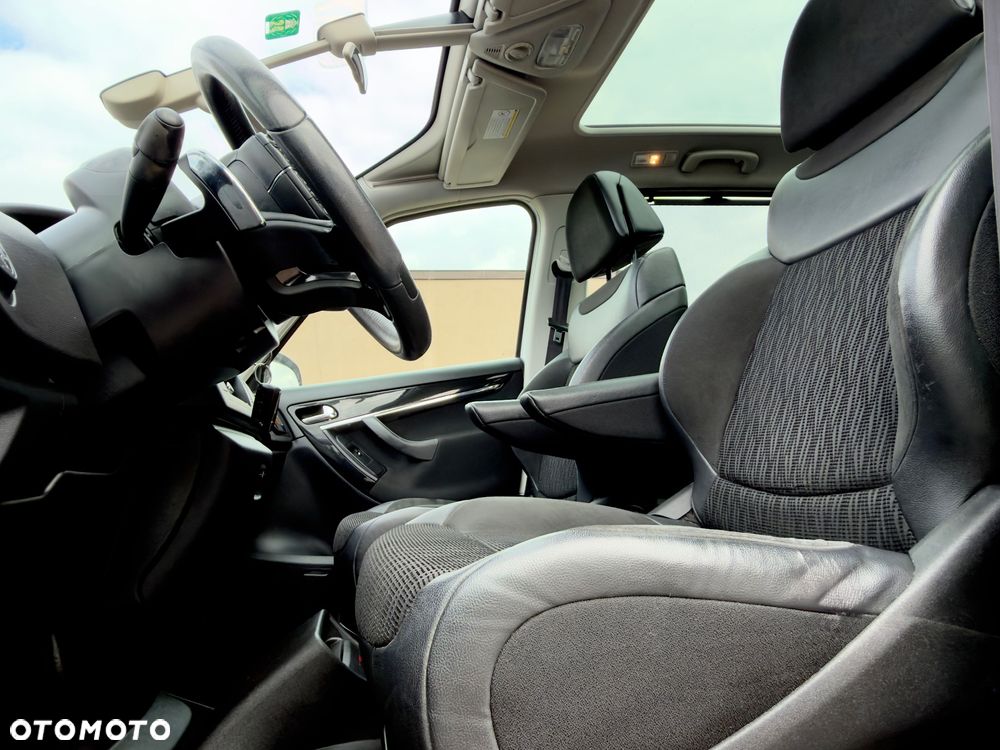 Citroën C4 Grand Picasso 2.0 HDi Exclusive - 20