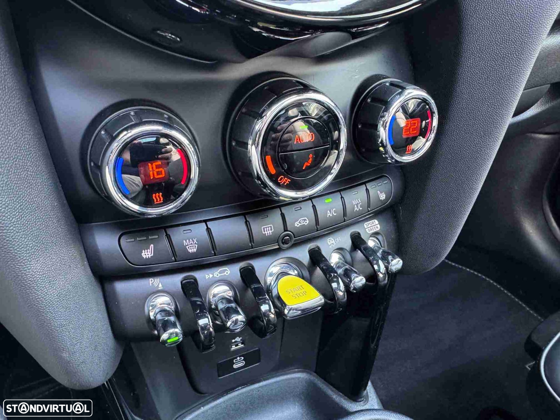 MINI 3 Portas Cooper SE Premium P. Yours - 16