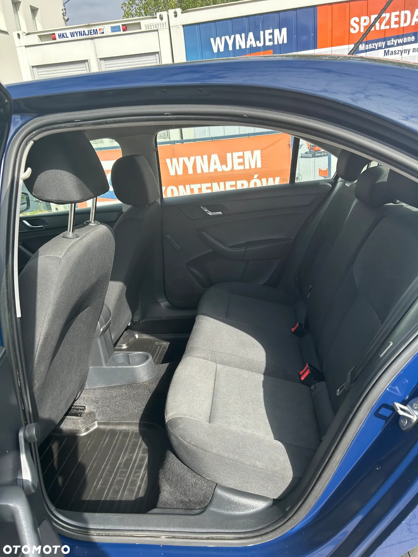 Skoda RAPID 1.2 TSI Ambition - 12