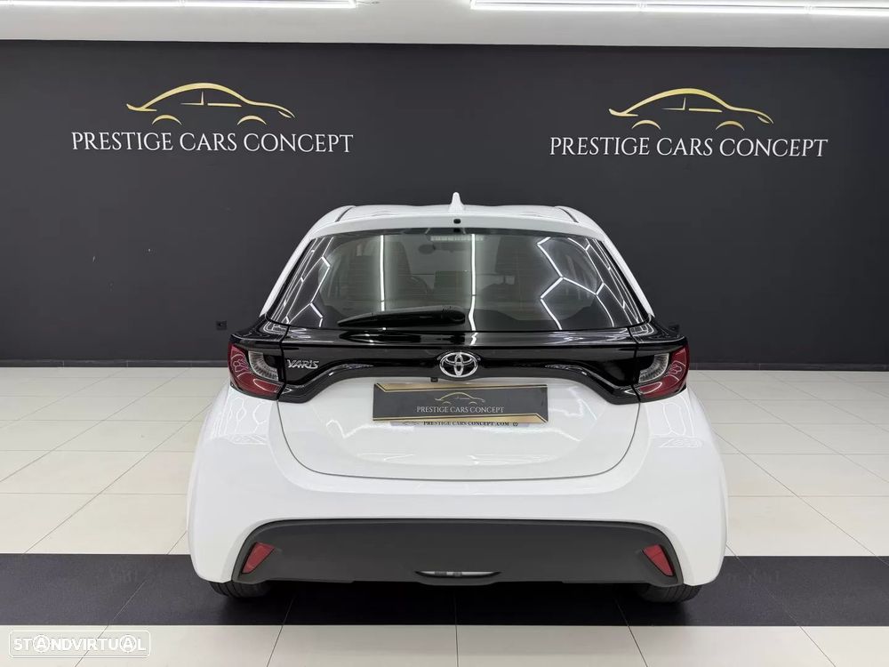 Toyota Yaris 1.0 VVT-i Comfort Plus — fotografia 4