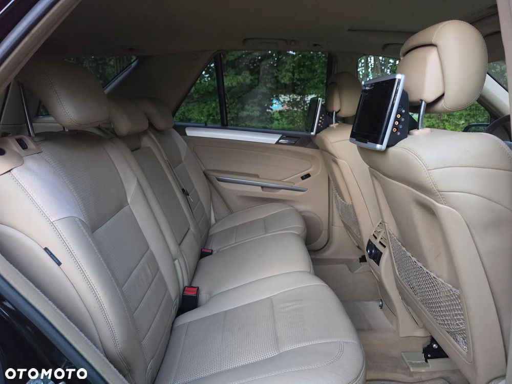 Mercedes-Benz ML 63 AMG 4Matic 7G-TRONIC 10th Anniversary - 18