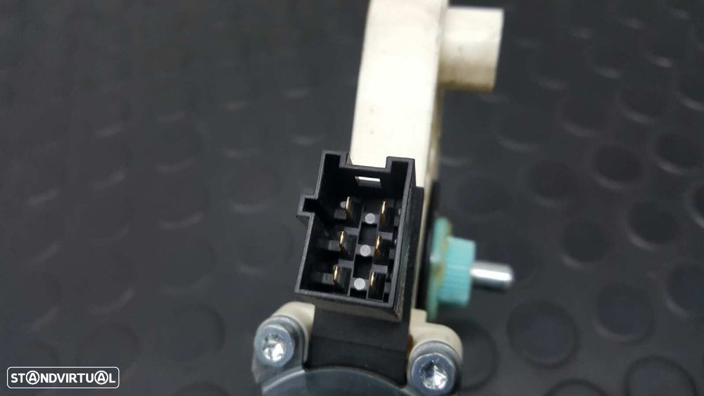 MOTOR ELEVADOR TRASEIRO ESQUERDO MERCEDES CLASE B (W245) 200 CDI (245.208) - 2