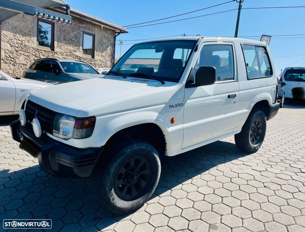 Mitsubishi Pajero - 1