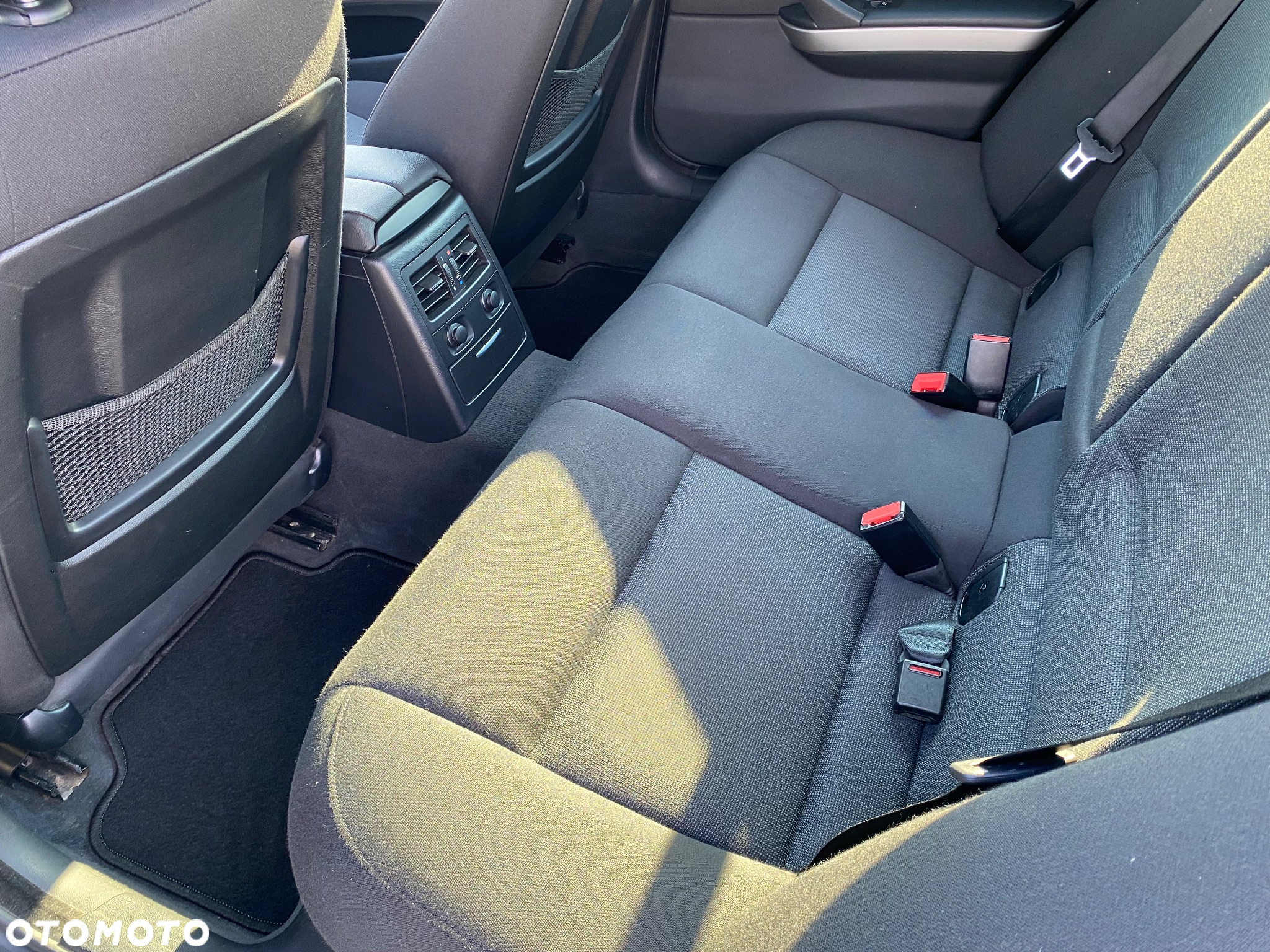 BMW Seria 3 320d - 8
