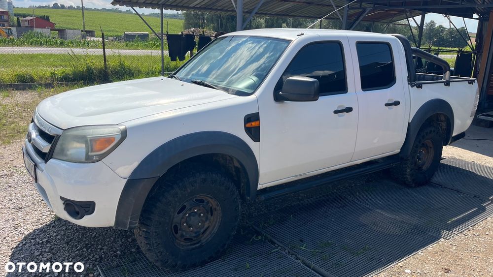 Toyota Hilux - 22