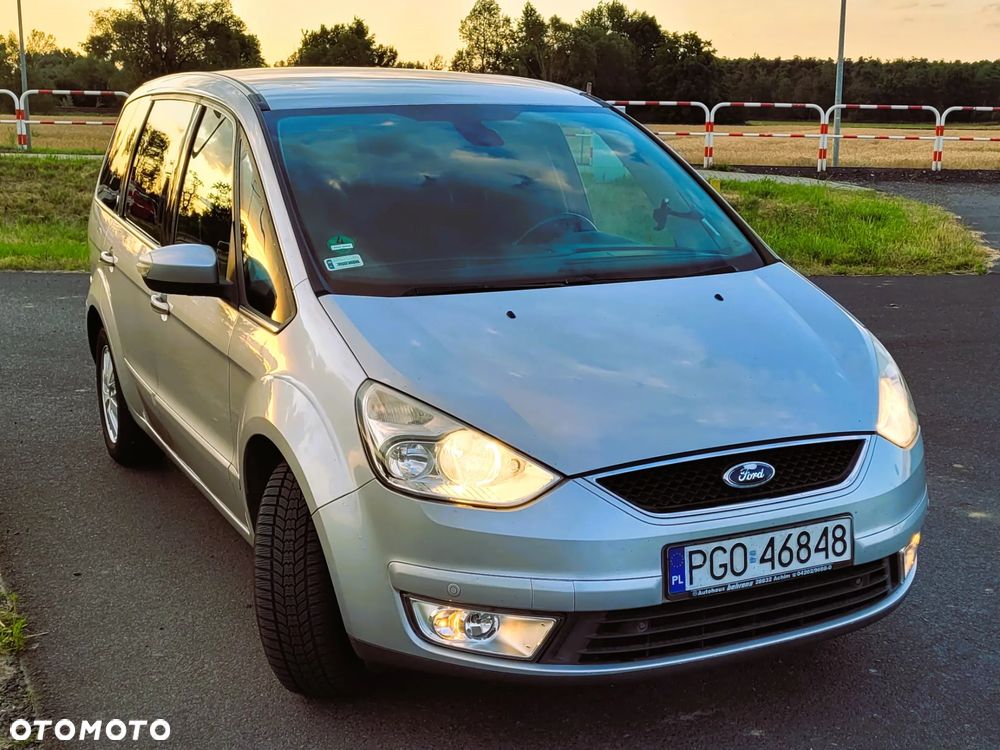 Ford Galaxy 2.0 Ghia - 2