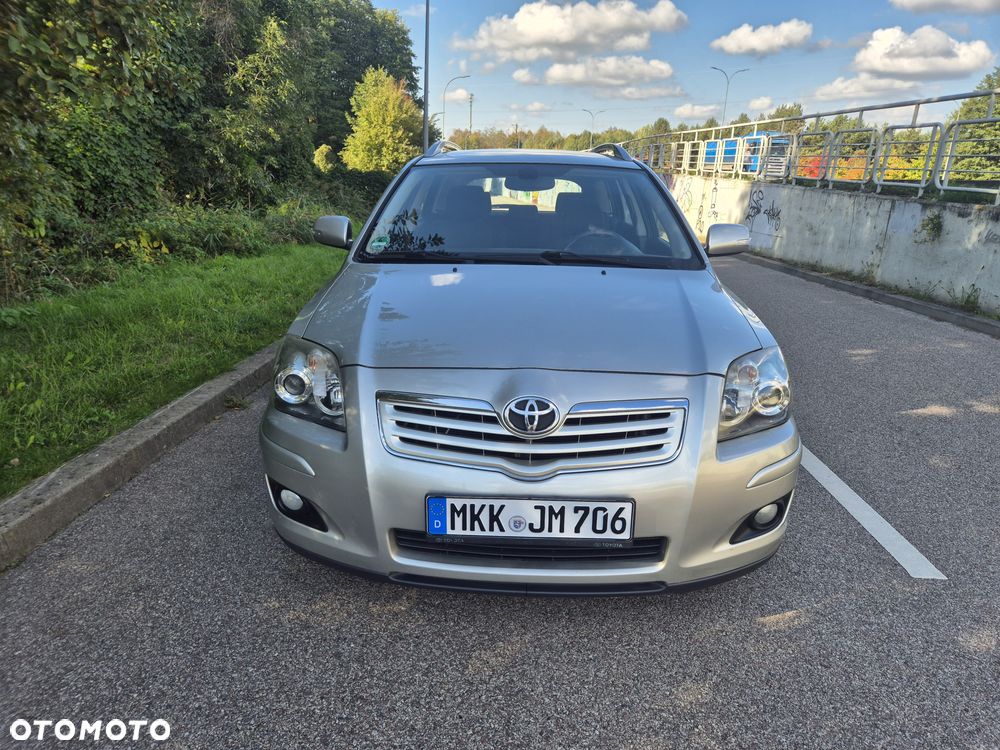 Toyota Avensis 2.0 VVT-i Sol - 8