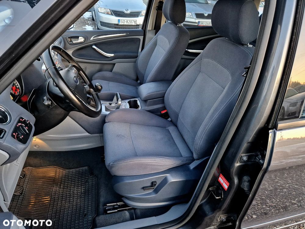 Ford S-Max 2.5 Titanium - 13