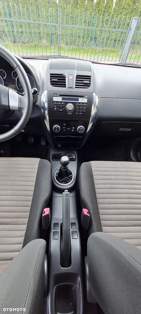 Fiat Sedici 1.6 16V 4x2 Emotion - 17