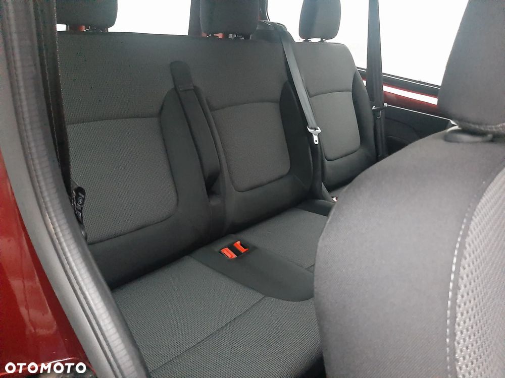 Renault Trafic 2.0 dCi EDC - 11