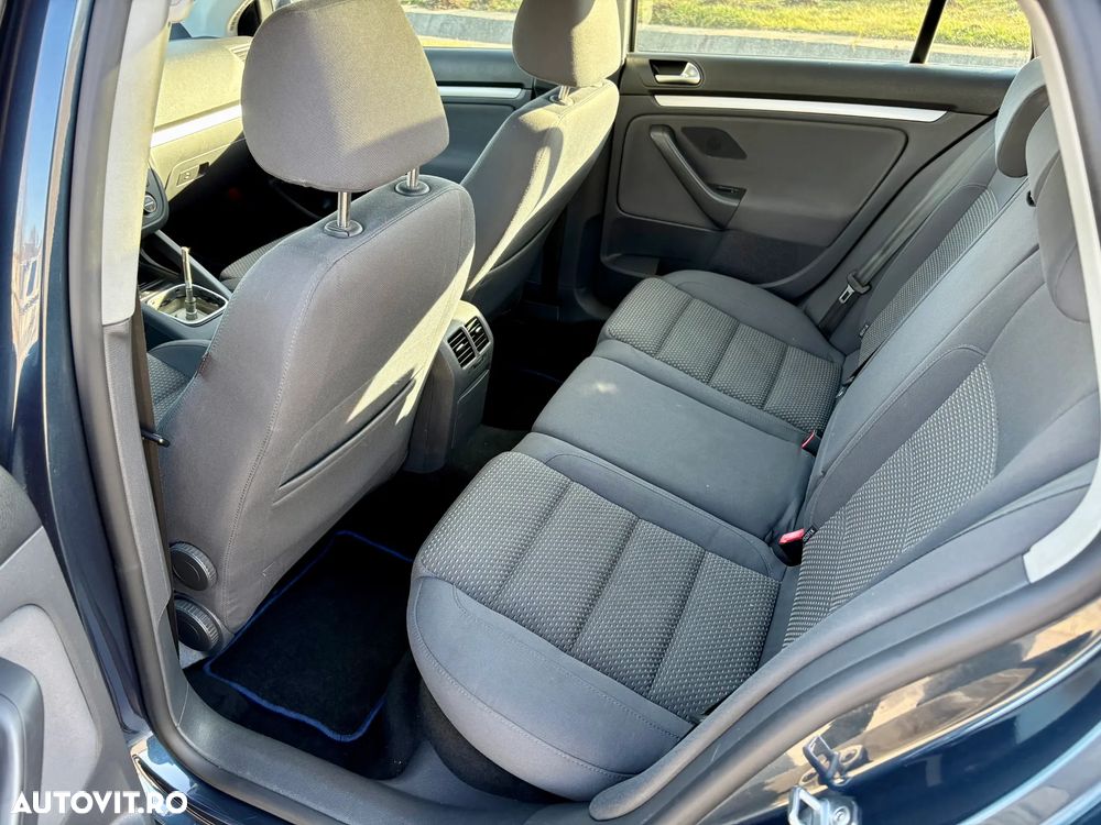 Volkswagen Golf 1.4 TSI Highline - 34