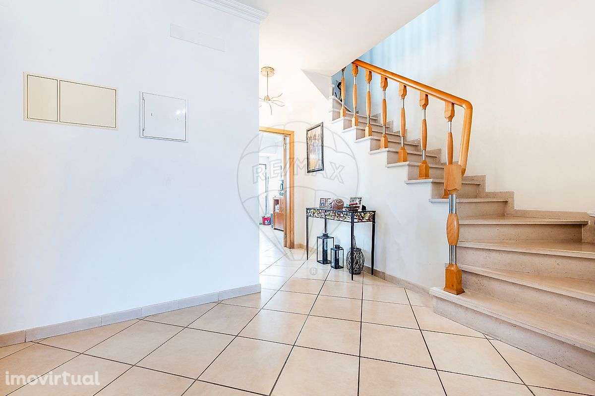 Moradia T2 para venda - Grande imagem: 2/23