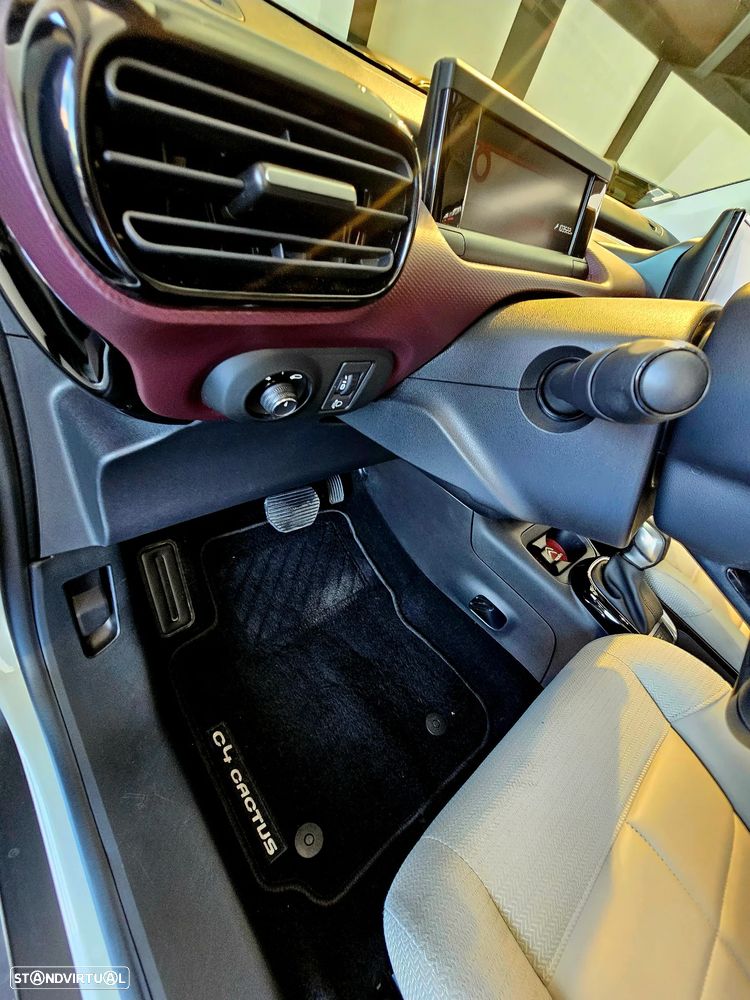 Citroën C4 Cactus 1.2 PureTech Shine EAT6 - 17