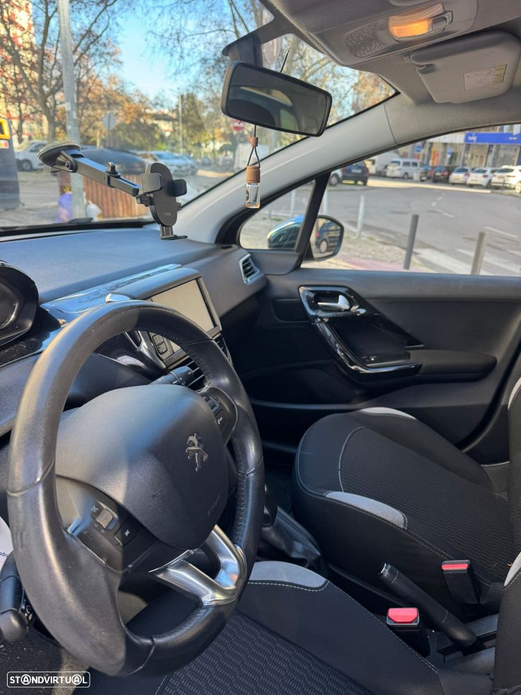 Peugeot 208 1.2 VTi Active - 5