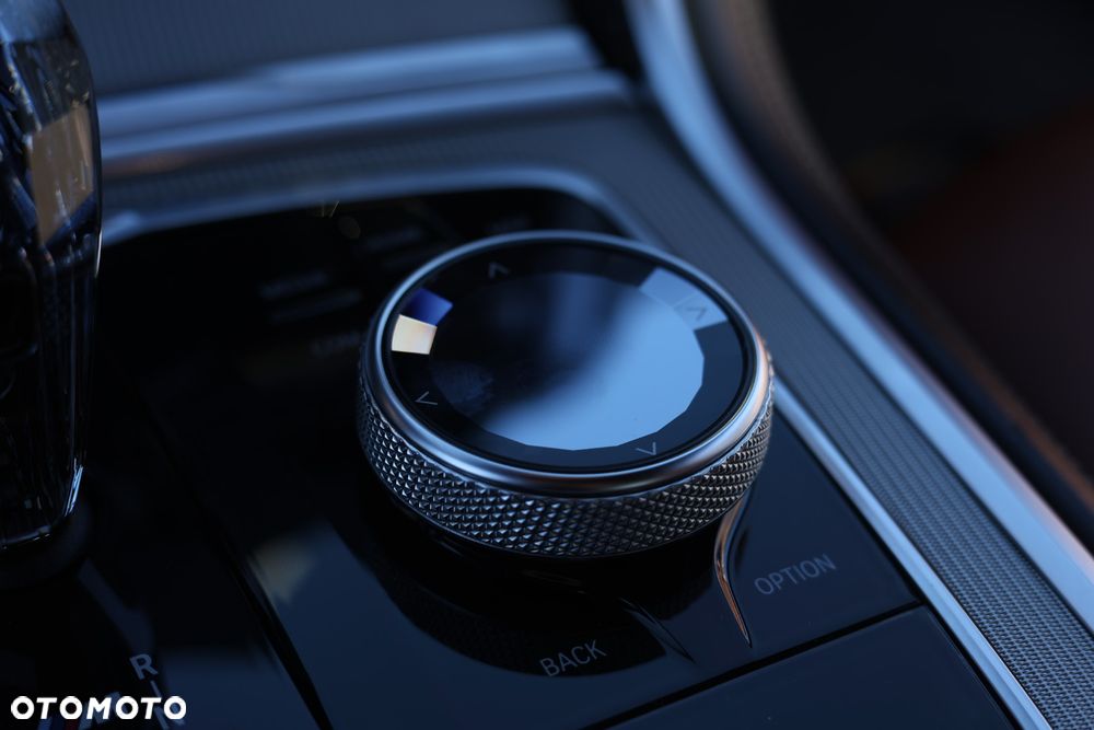 BMW Seria 8 - 27