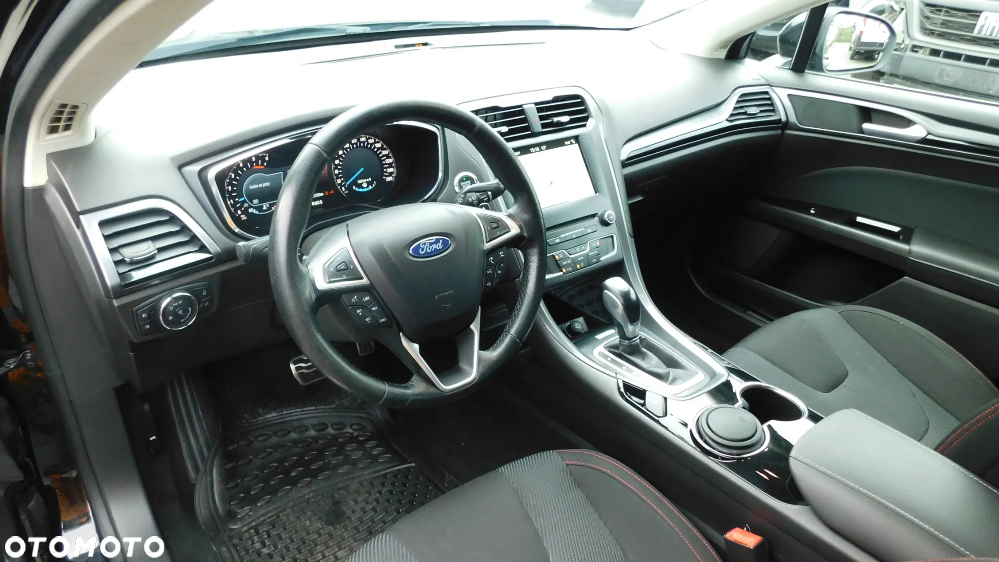 Ford Mondeo 2.0 EcoBlue ST-Line Plus - 12