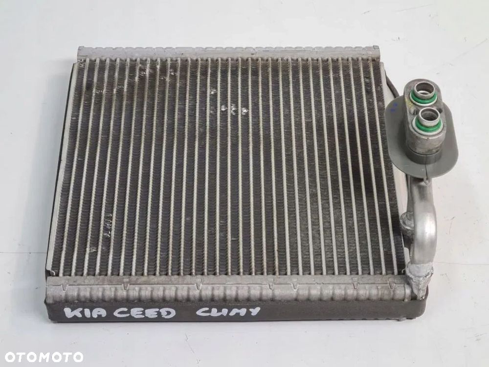 NAGRZEWNICA CHŁODNICZKA KLIMATYZACJI KIA CEED II CRDI - 4