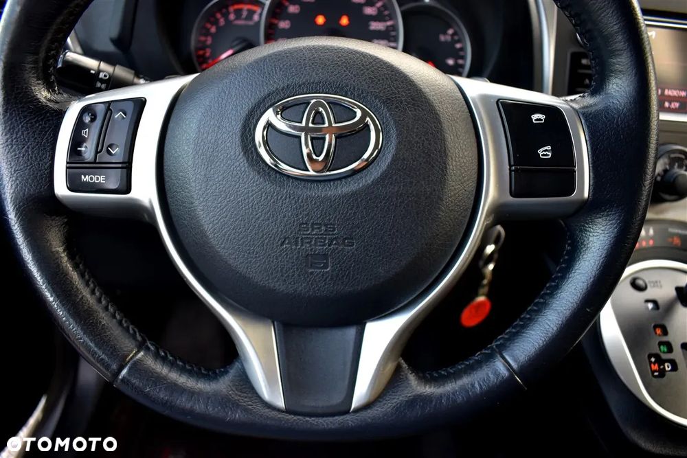 Toyota Verso S 1.33 VVT-i Multidrive Life - 31