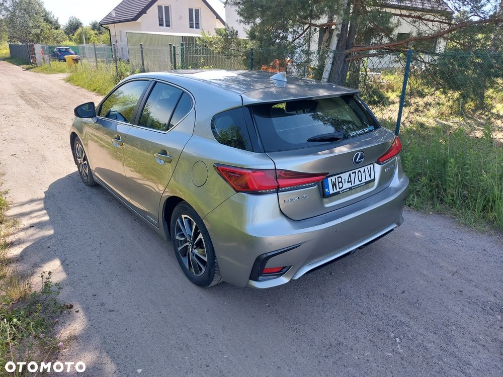 Lexus CT - 2