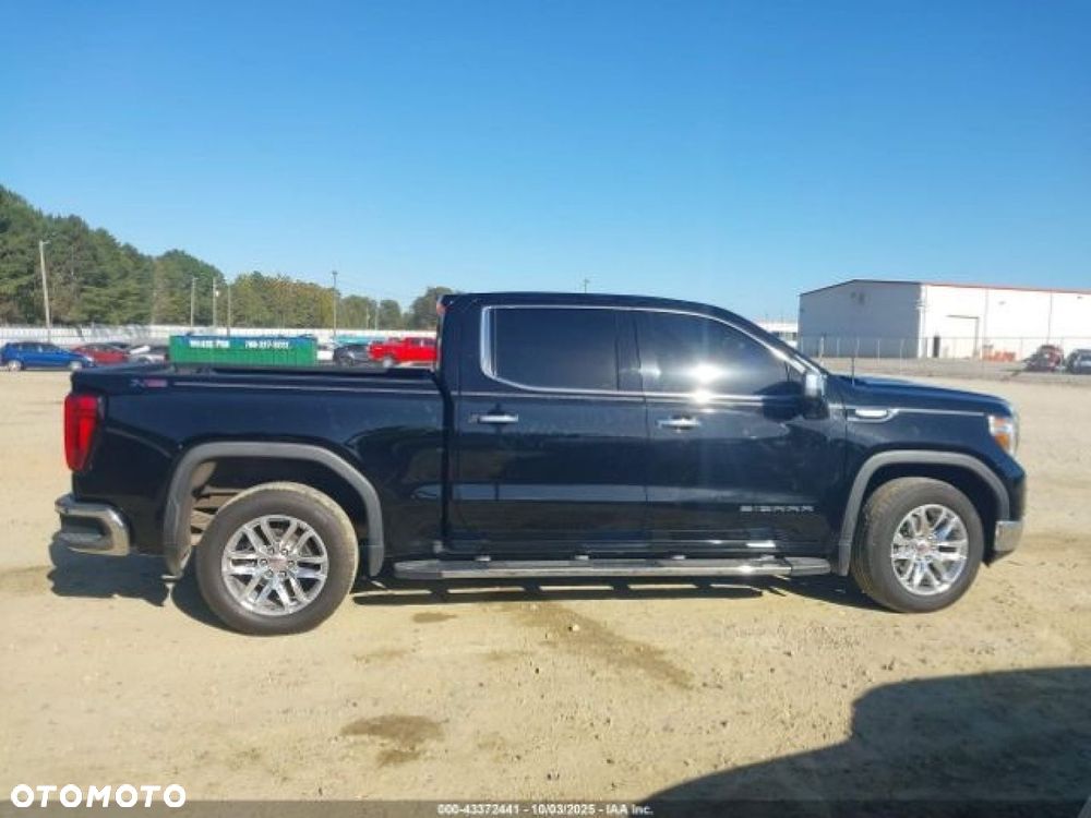 GMC Sierra - 8