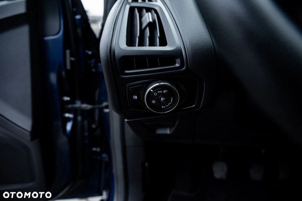 Ford Focus 1.6 TDCi Ambiente Start - 26