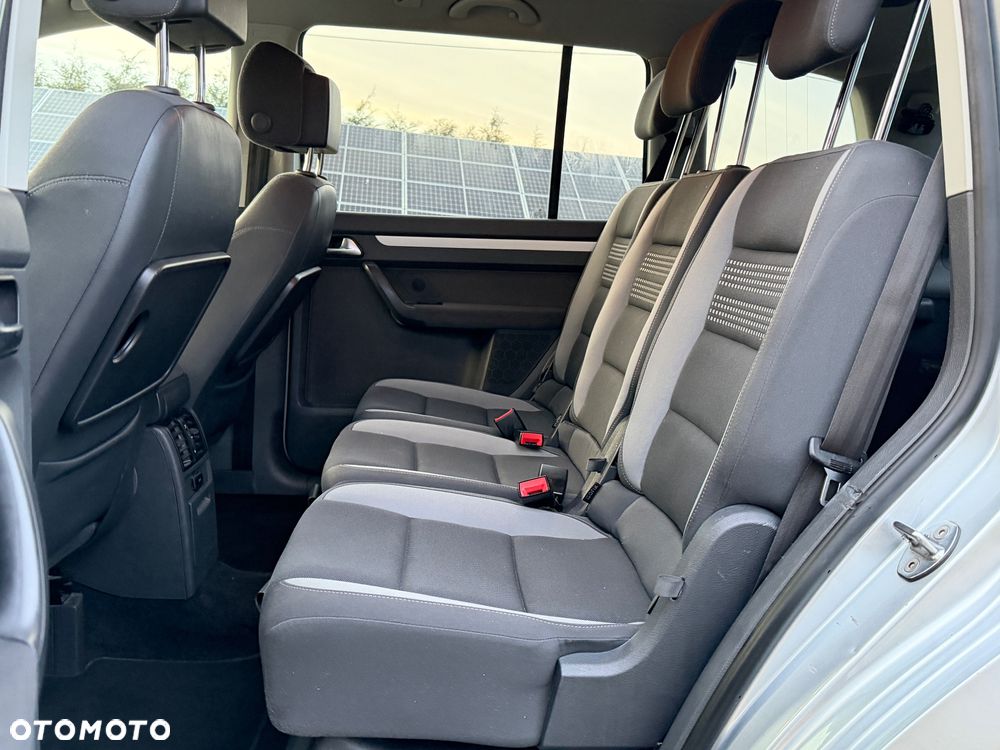 Volkswagen Touran 2.0 TDI DPF Comfortline - 6
