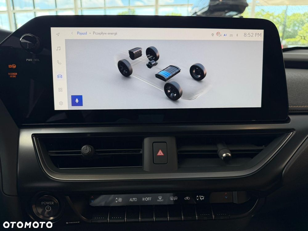Lexus UX 300h F Sport Design - 11