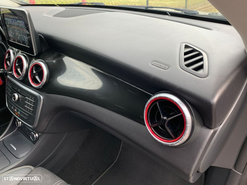 Mercedes-Benz CLA 200 d Shooting Brake AMG Line Aut. - 12