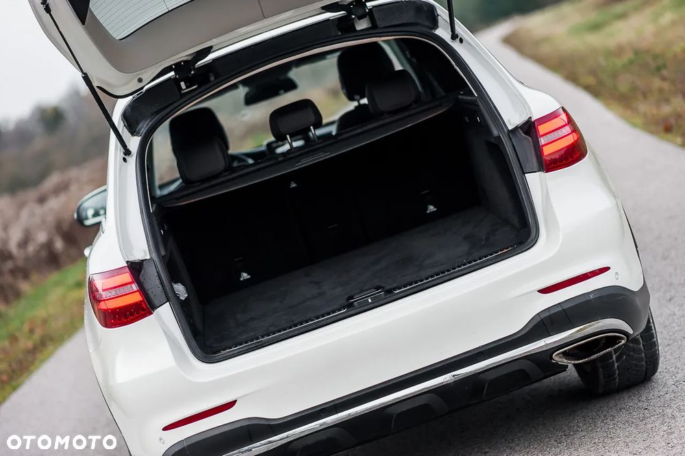 Mercedes-Benz GLC - 33