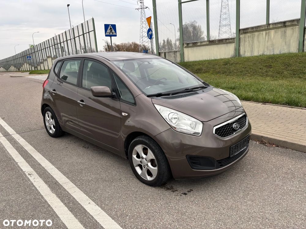 Kia Venga - 6