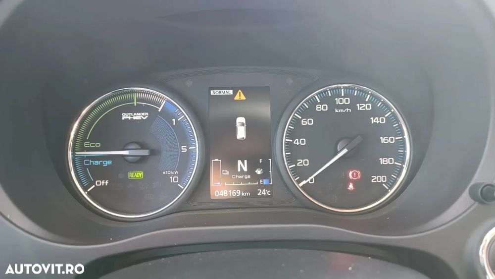 Mitsubishi Outlander PHEV 2.4 L 4X4 Instyle - 6
