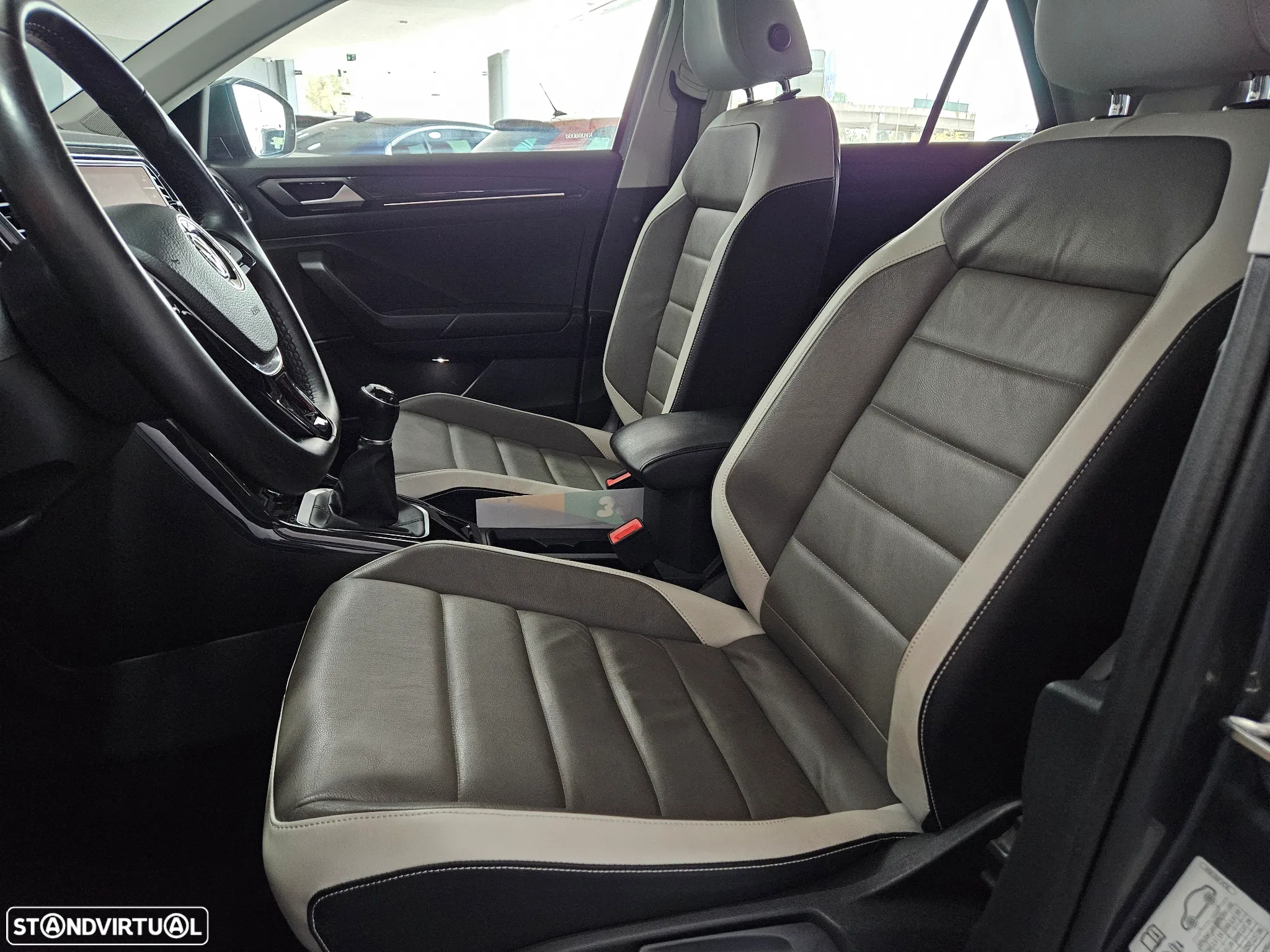 VW T-Roc 1.6 TDI Sport - 10
