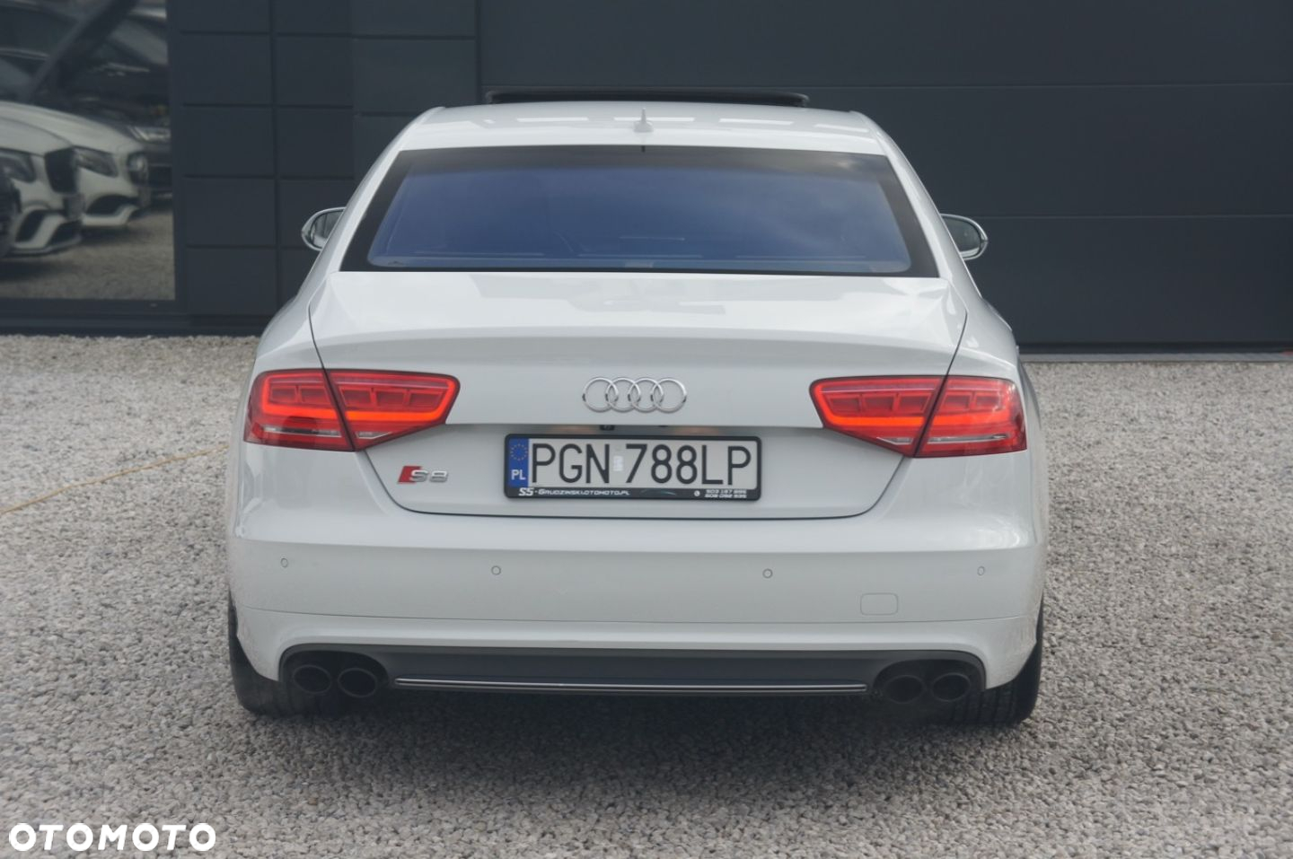 Audi S8 - 6