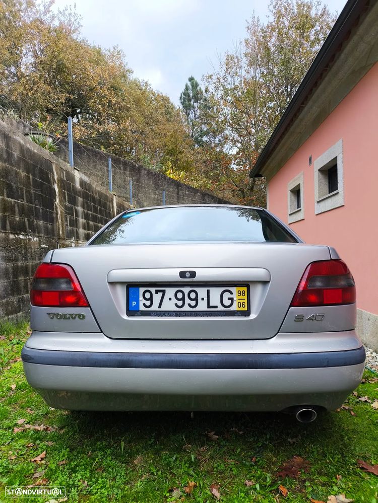Volvo S40 1.6 - 4