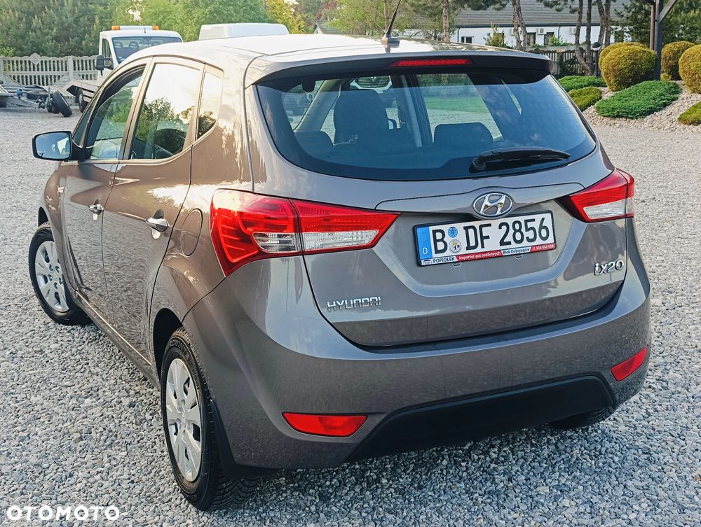 Hyundai ix20 1.4 Trend - 8