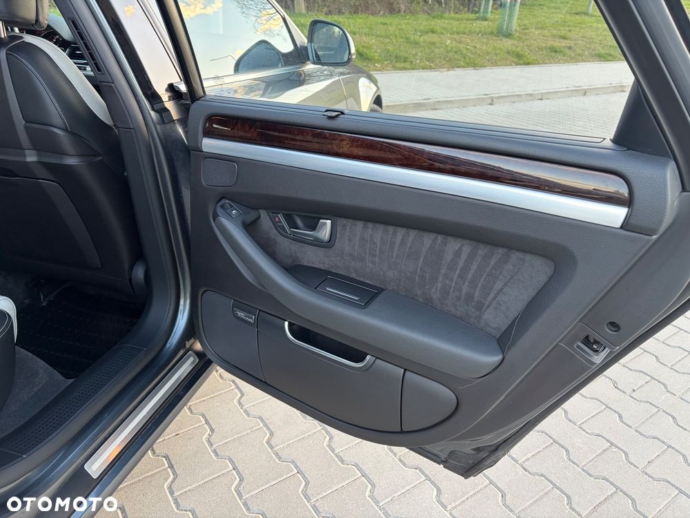 Audi A8 - 23