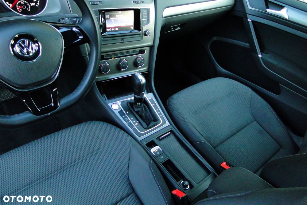 Volkswagen Golf 1.4 TSI BlueMotion Technology DSG Comfortline - 14