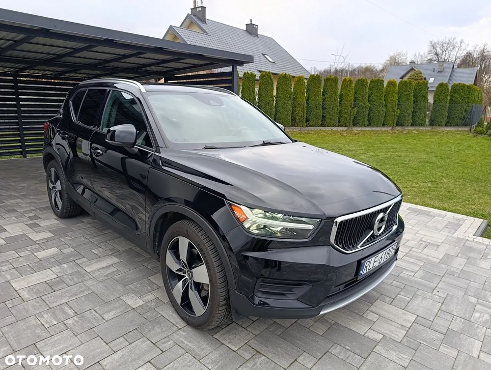 Volvo XC 40 T5 AWD Momentum - 2
