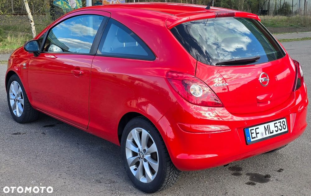 Opel Corsa 1.4 16V Active - 12