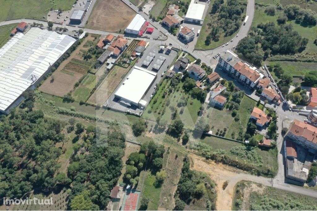 Loteamento de 20.640 m2 para construção de 27 moradias no centro de Ol - Grande imagem: 3/8