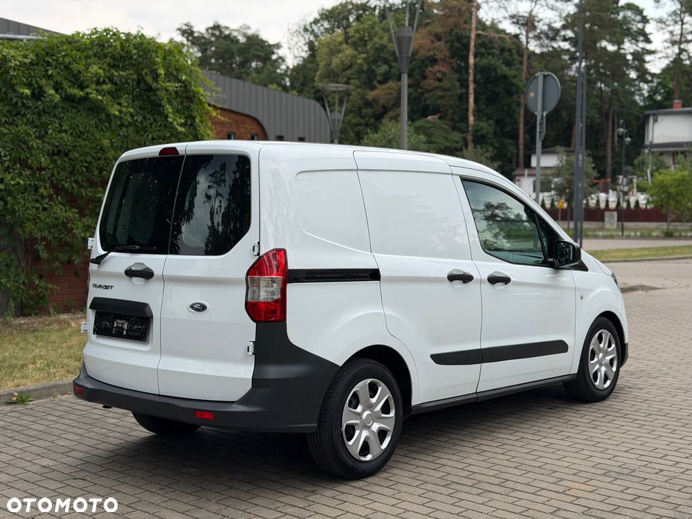 Ford Transit Courier - 5