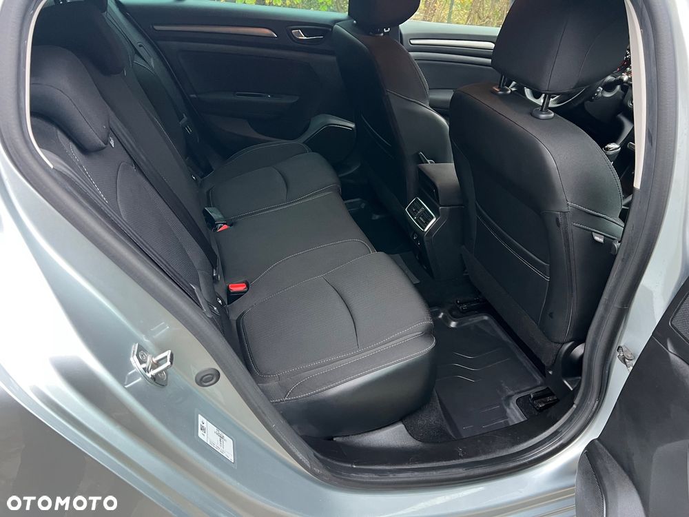 Renault Megane 1.5 Blue dCi Intens - 25