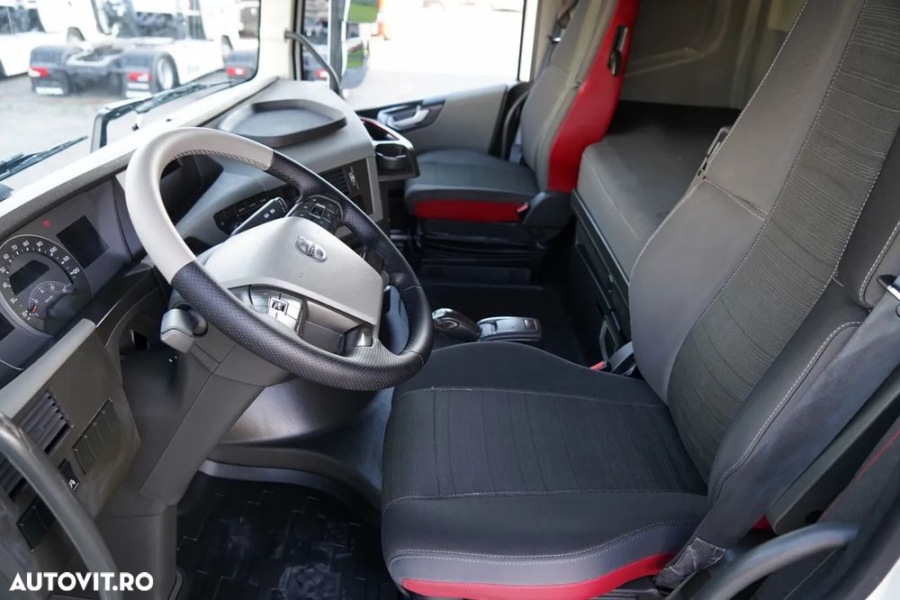 Volvo FH 460 / PNEURI 100% / IMPORTATE / KILOMETRAGE MICĂ / DUPĂ CONTRACTUL DE SERVICE - 24