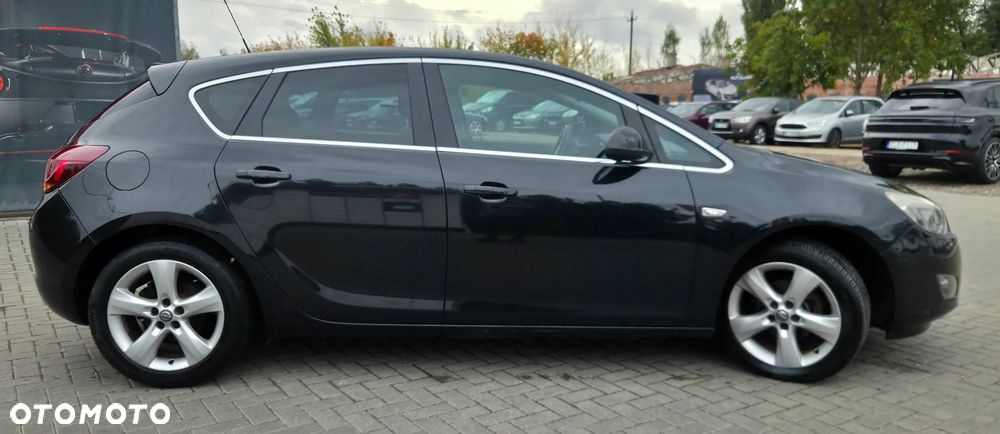 Opel Astra 2012