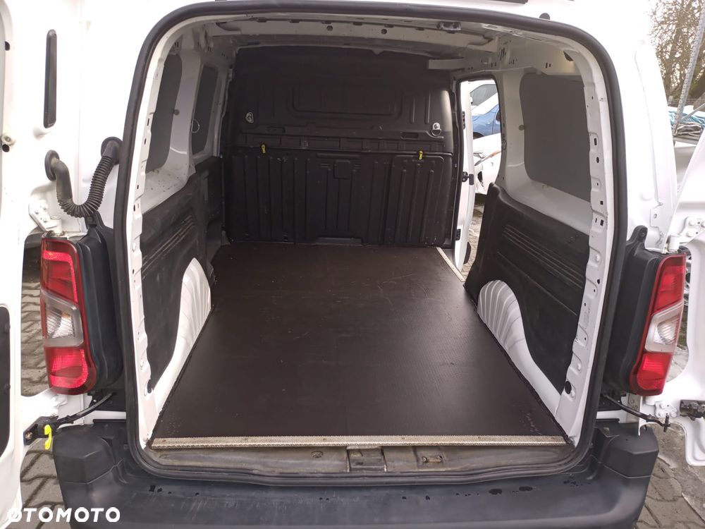 Peugeot PARTNER L2 LONG 3 MIEJSCA - 16