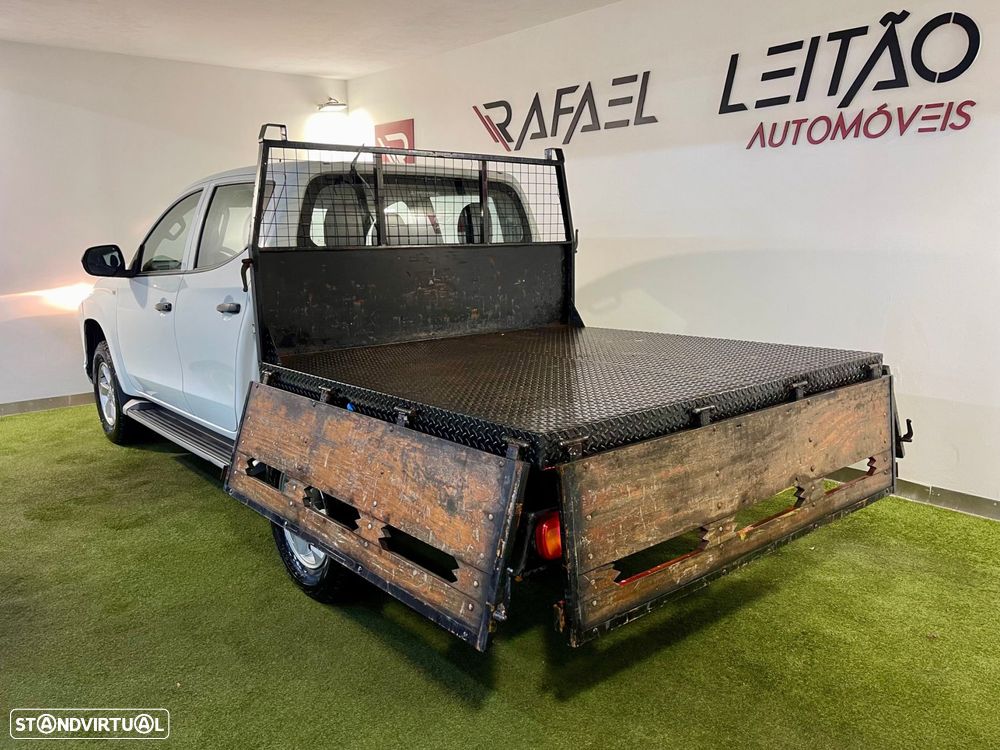 Mitsubishi L200 2.3 DI-D CD Invite 4WD - 4