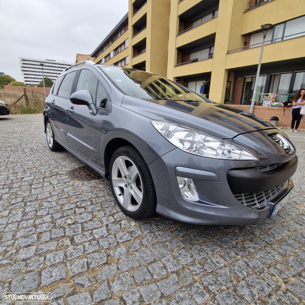 Peugeot 308 SW HDi FAP 110 Platinum - 3